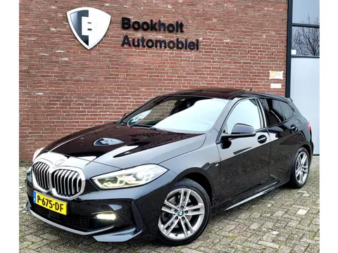 BMW 1-serie 118i M-sport Pano Camera Stuurverw. HIFI [1e eig. BTW NL NAP]