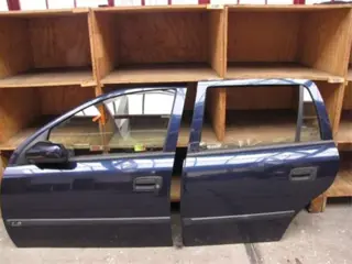 OPEL ASTRA G DEUREN BLAUW Sloopauto inkoop Den haag