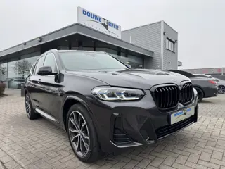 BMW X3 xDrive30e M sport Pano-Dak | Trekhaak | Laser | HUD | Keyless | Memory