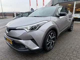 TOYOTA C-HR 1.8 Hybrid Dynamic Bi-Tone
