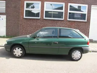 Opel Astra Plaatwerk Sloopauto inkoop Den haag