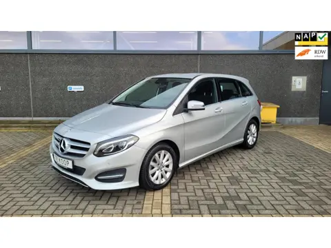 Mercedes-Benz B-klasse 180 122 pk Automaat Ambition *1e eigenaar*