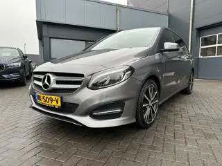MERCEDES-BENZ B-KLASSE B 180 Ambition Navigatie 65000 KM !! org.ned. ! 