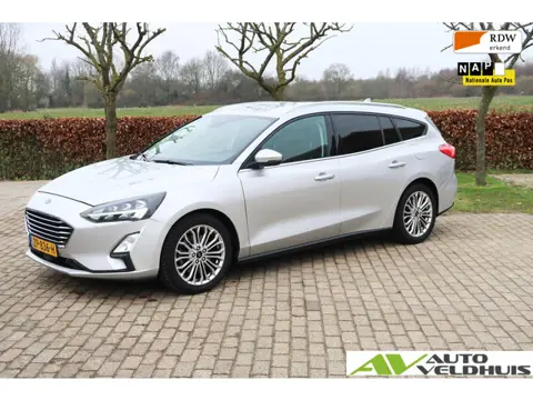 Ford Focus Wagon 1.0 EcoBoost Titanium Business