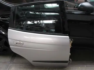 Daewoo Tacuma 1.8 2001 Portier rechts achter zilver metallic