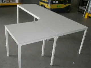 1x Hoekbureau Drentea 250x165