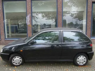 Seat Ibiza Zwart Plaatwerk Sloopauto inkoop Den haag