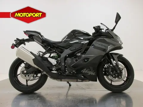 Kawasaki NINJA ZX-4RR (bj 2026)