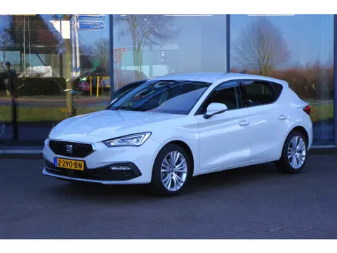 SEAT Leon 1.0 TSI 110 PK Style, Camera, LED, Climate Control, Carplay