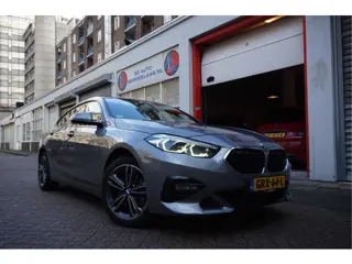 BMW 2 Serie Gran Coupé 218i | Panoramadak | Leer | Sportstoelen | M-Sport accenten | Verwarmd Sports