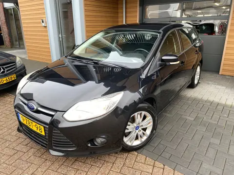 Ford FOCUS Wagon 1.0 EcoBoost Titanium | Airco | Cruise | All-season banden.