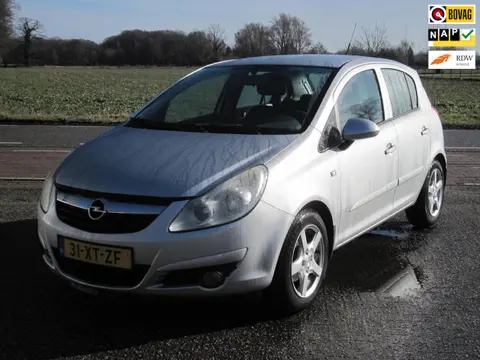 Opel Corsa 1.4-16V Enjoy+Parkeersensoren