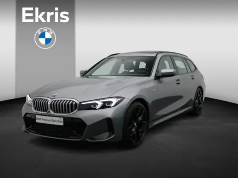 BMW 3 Serie Touring 318i M Sportpakket | Trekhaak | Achteruitrijcamera | Panoramadak | Parking Assis