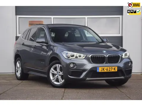 BMW X1 SDrive20i Centennial Executive 4 CILINDER MOTOR/TREKHAAK/ADAPTIEVE CRUISE/CAMERA