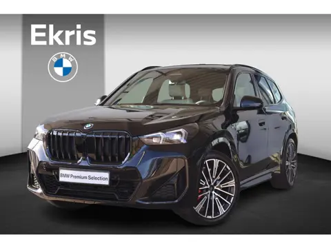 BMW X1 xDrive25e | M Sport Pro | Glazen Panoramadak | Harman Kardon | Head-Up Display | Elektrisch v