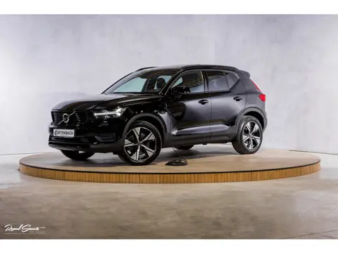 Volvo XC40 1.5 T4 Recharge R-Design | Adaptieve cruise | Panorama dak | 360 Camera |