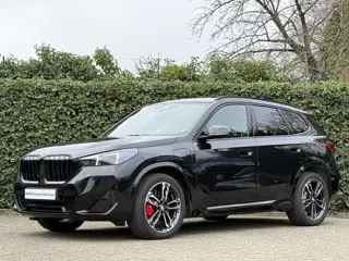 BMW X1 xDrive25e | M-Sport Pro | 19'' | Panorama | Stuur + Stoelverw. | Camera | Comfort Access | El