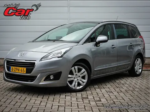 Peugeot 5008 1.6 VTi Style 7p. | Clima | Cruise | Navi | Camera | Panoramadak | Trekhaak | Lichtmeta