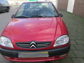 Citroën Saxo bordeaux rood Plaatwerk en Onderdelen