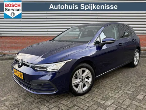 Volkswagen Golf 1.5 TSI Life | Camera | Lounge Pakket | Extra Getint Glas Achter | Apple Carplay/And