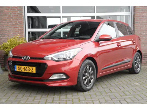 Hyundai I20 1.0 T-GDI Black Edition | Navigatie | Camera | 1e Eigenaar | Afn. Trekhaak | NAP | |