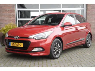 Hyundai I20 1.0 T-GDI Black Edition | Navigatie | Camera | 1e Eigenaar | Afn. Trekhaak | NAP | |