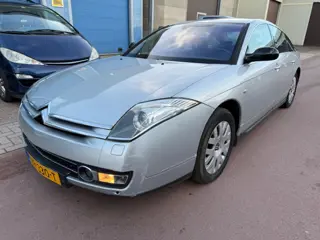 Citroën C6 3.0 V6 Business - Nieuwe distributie en APK NAP, boekjes en rekeningen zijn aanwezig.