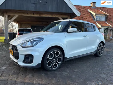 Suzuki SWIFT 1.4 Sport Smart Hybrid