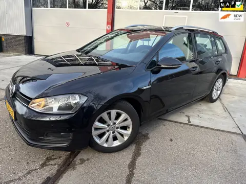 Volkswagen Golf Variant 1.0 TSI Connected Series NAVI AIRCO