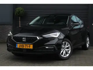 SEAT Leon 1.5 eTSI Style Business Intense Automaat | Stoel en Stuur verwarming | Camera | LED