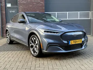 Ford Mustang Mach-E - RWD 75 kWh