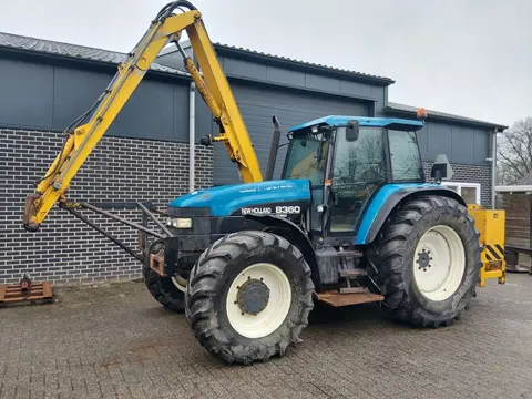 New Holland 8360 met Herder Grenadier MBK LSH Maaiarm