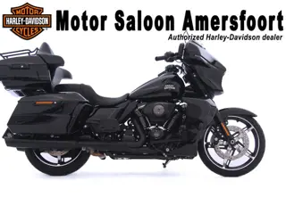 Harley-Davidson FLHXU STREET GLIDE ULTRA BTW-MOTOR!