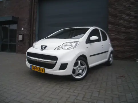 Peugeot 107 1.0-12V XS 5DR 2012 Airco APK Nieuw