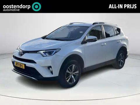 Toyota RAV4 2.0 Style 4WD | Navigatie | Achteruitrijcamera | Verwarmde voorstoelen | Elektrische ach