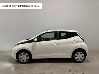 Toyota Aygo 1.0 VVT-i x-play 5drs. Automaat Camera