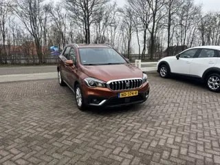 Suzuki S-Cross 1.0 Boosterjet Exclusive TREKHAAK STOELVERWARMING CARPLAY NAVI