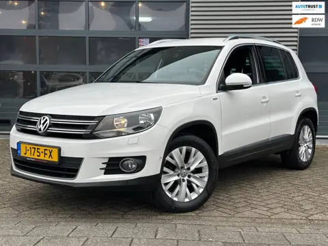 Volkswagen Tiguan 1.4 TSI Sport&Style | Navi | CRUISECR | PDC | Airco