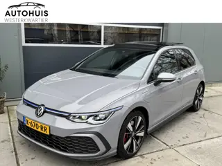 Volkswagen Golf 1.4 eHybrid 245pk GTE Panorama Winterpakket Camera Assistentie pakket