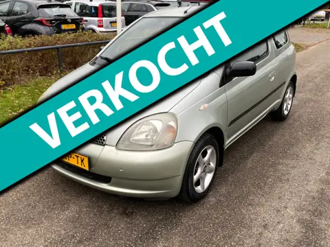 Toyota Yaris 1.3 VVT-i Sol (N.A.P) Nieuwe APK bij aflevering
