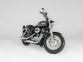 Harley-Davidson XL1200C Two-Tone (bj 2014)