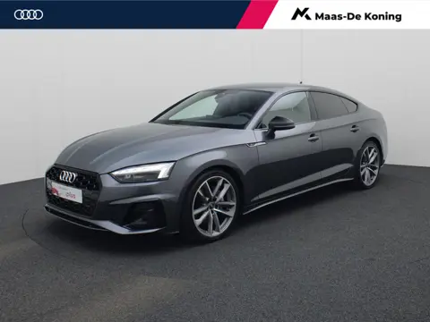 Audi A5 Sportback 40 TFSI/204PK S Line · Leder · Elektrische stoel verstelling · Camera · Apple/Andr