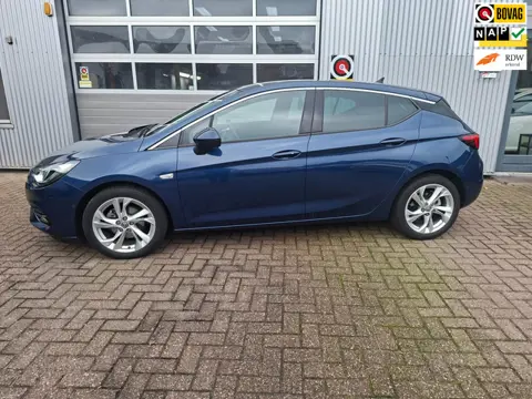 Opel Astra 1.2 Elegance Camera Navi PDC Stuurwielbed.