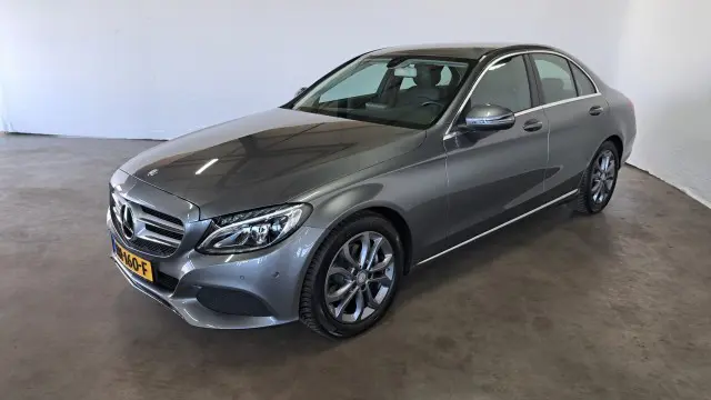 MERCEDES-BENZ C-KLASSE 180 CGI Bleu Efficiency Business Class Avantgarde NL