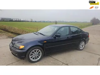 BMW 3-serie 318i Executive/ automaat/ clima/ navigatiesysteem