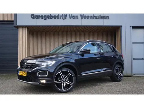 Volkswagen T-Roc 1.5 TSI 150pk DSG Sport Virtual 19inch LM Stoel&Stuurverwarming LED Keyless Elek.kl