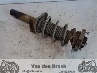 Audi A3 2.0 FSi 2003-2008 Veerpoot voorzijde