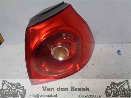 Volkswagen Golf Hatchback 2003-2008 Achterlicht rechts buitenzijde