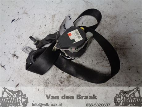 Mercedes A-Klasse 5drs 2005-2008 Gordelspanner linksvoor
