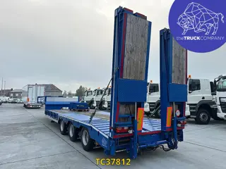 Hoet Trailers